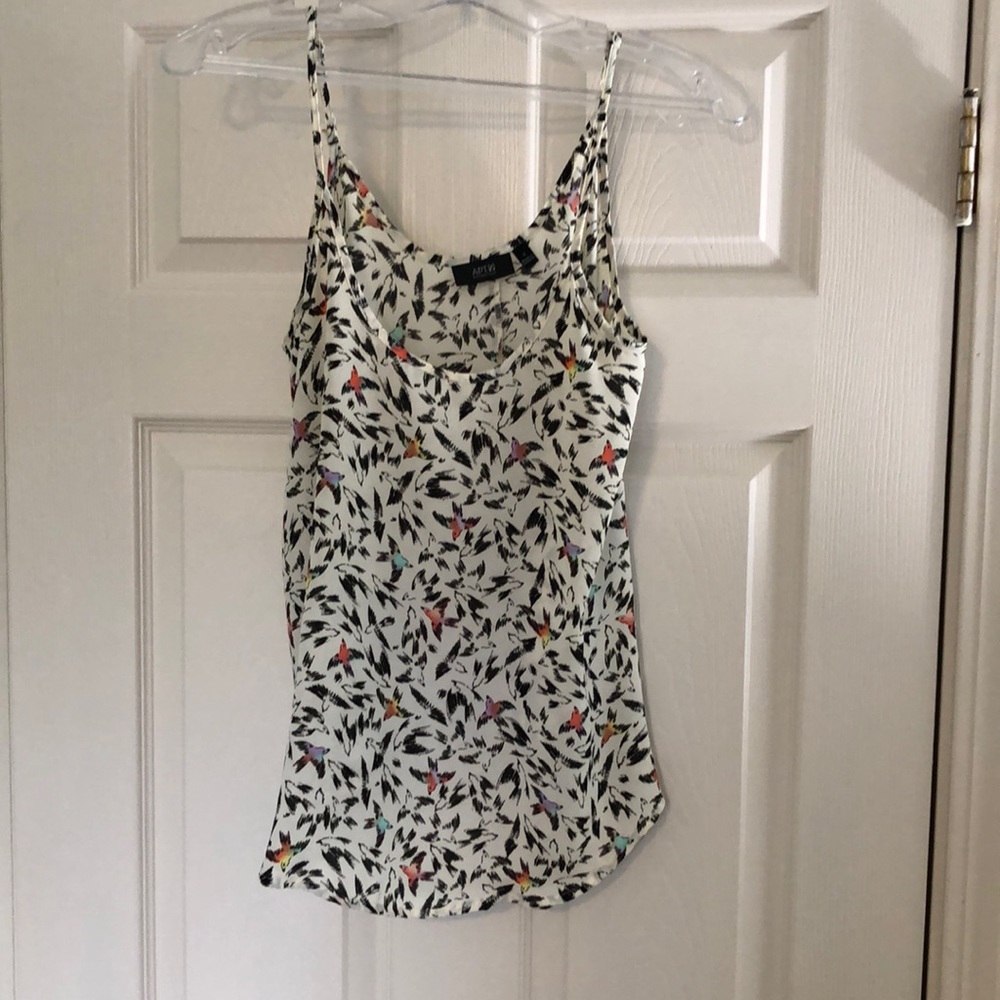 Pretty Sleeveless Top